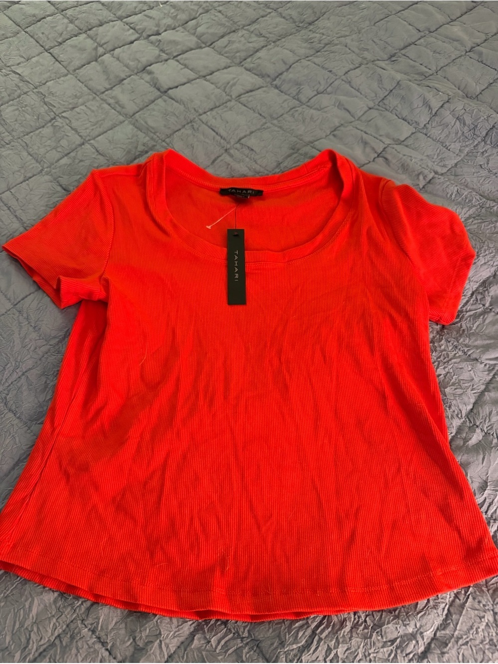 Tahari Women’s Red Orange Ribbed Scoop Neck Top NWT Size Large